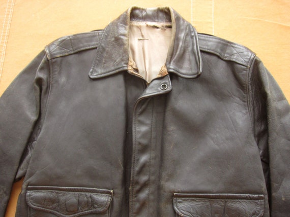 Medium 50s A-2 Style Leather Jacket / Flight Bomb… - image 2
