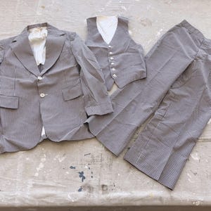 Size 36 / Small 70s Three Piece Lightweight Brown Gingham Plaid Summer Suit / Brown Gingham Cotton Blend 1970s Jacket Vest Pants