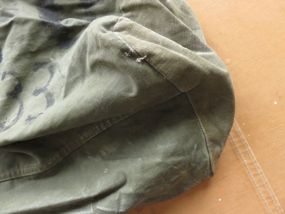 Vintage 60s / 70s US Army Painted Duffel Bag / Se… - image 6