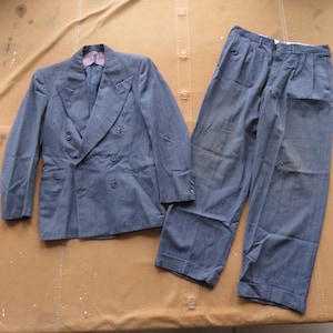 Medium / Size 40 40s Herringbone Suit / Double Breasted Peak Lapels 1940s Blue Striped HBT 33 34 waist
