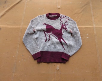 Small 40s Novelty Deer Sweater / Thrashed Frayed Distressed 1940s Picture Knit Sweater
