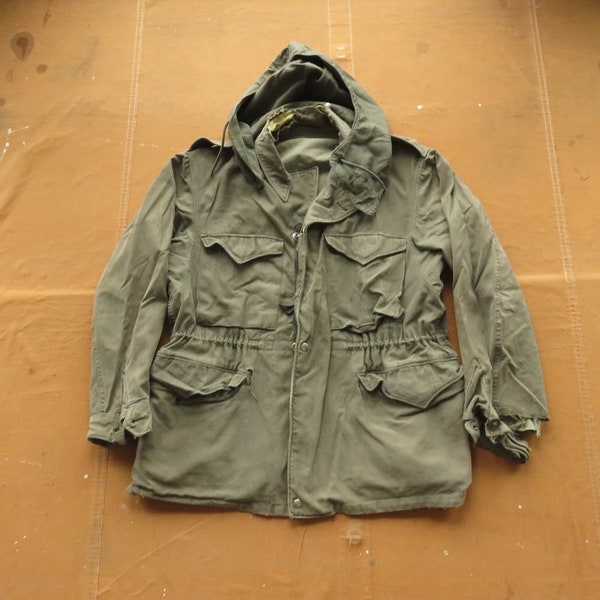 Medium / Large 40s US Army M-43 Field Jacket / Modified 1940s WW2 Hooded Cotton Jacket Cargo Pockets