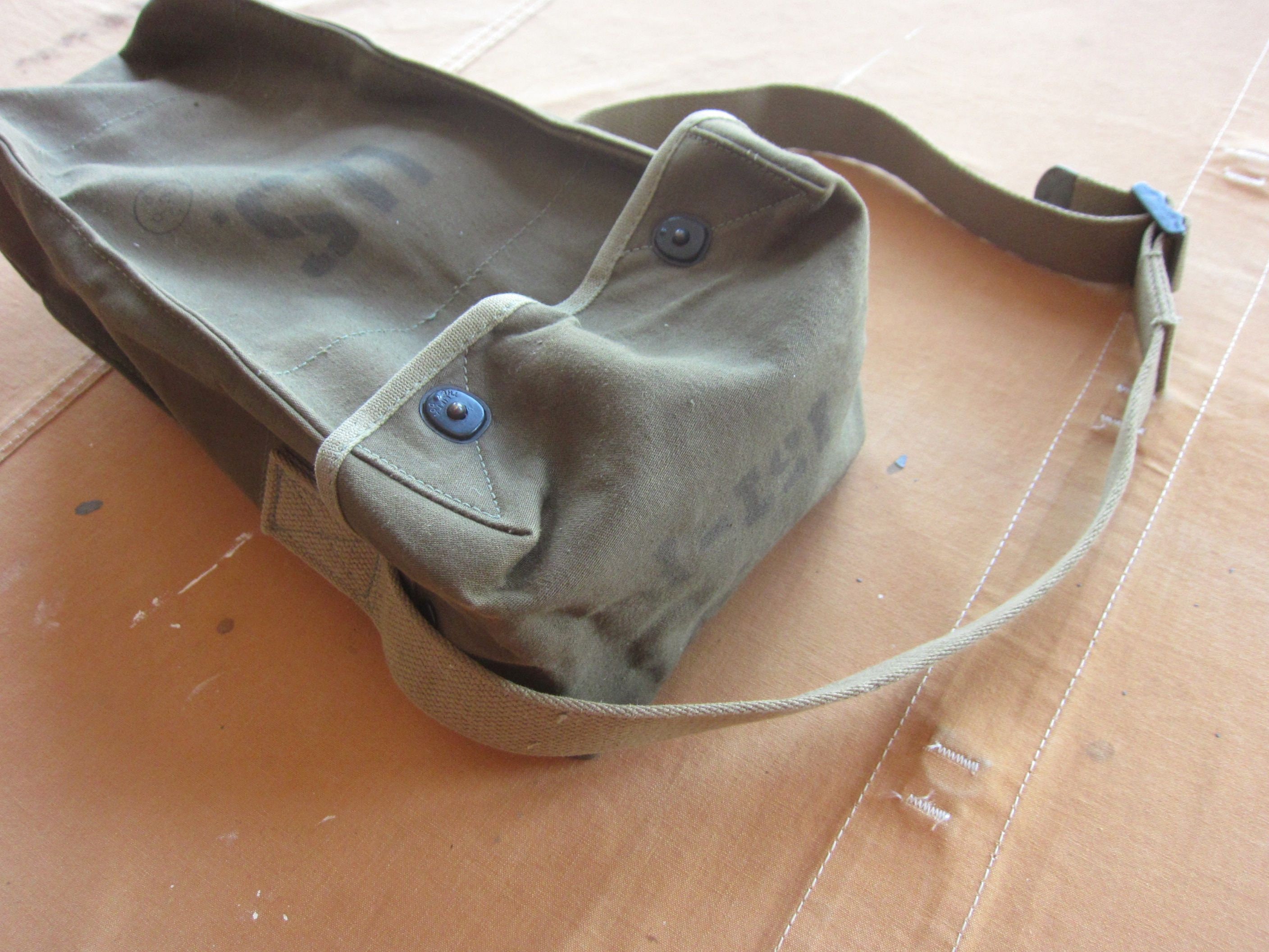 Vintage 40s US Army Radio Carrier Canvas Bag / 1940s WW2