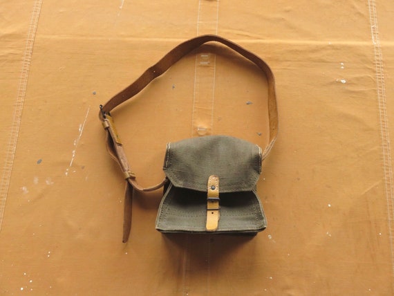 Vintage 40s / 50s Military Canvas & Leather Shoul… - image 1