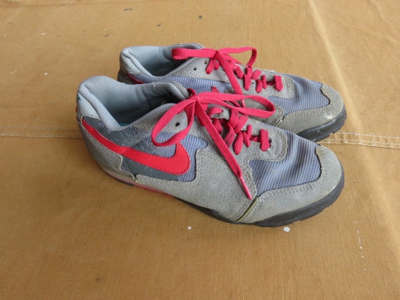 90s trail best sale shoes