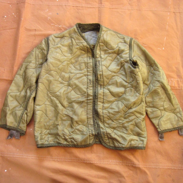 Small Vintage US Army Quilted Jacket Liners / Liner Jacket, M65 M-65 Liners, Green Quilt Coat, 1980s 1970s