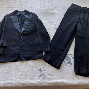 XS 30s Men&#39;s Tuxedo / Black Formal Suit Pants 1920s 1930s Size 36 38 Chest 28 Waist Button Fly Maurice Rothschild Kuppenheimer