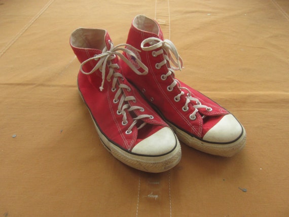 Men's 11.5 90s Red Chuck Taylor Converse High Tops / Made in USA