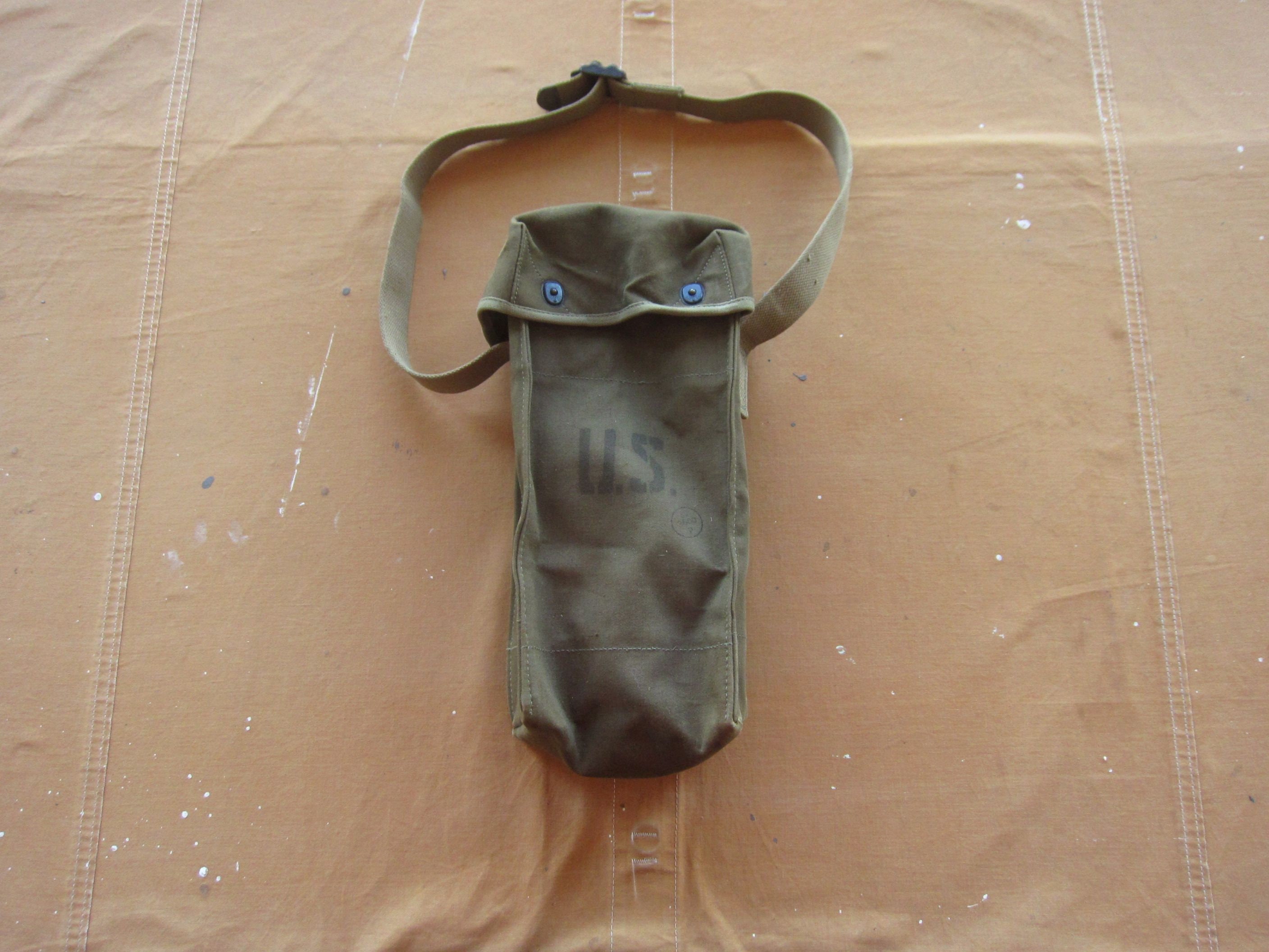Vintage 40s US Army Radio Carrier Canvas Bag / 1940s WW2 WWII Shoulder Strap Gear Tote Bag - Etsy Vintage 40s US Army Radio Carrier Canvas Bag / 1940s WW2 WWII Shoulder Strap Gear Tote Bag - Etsy
