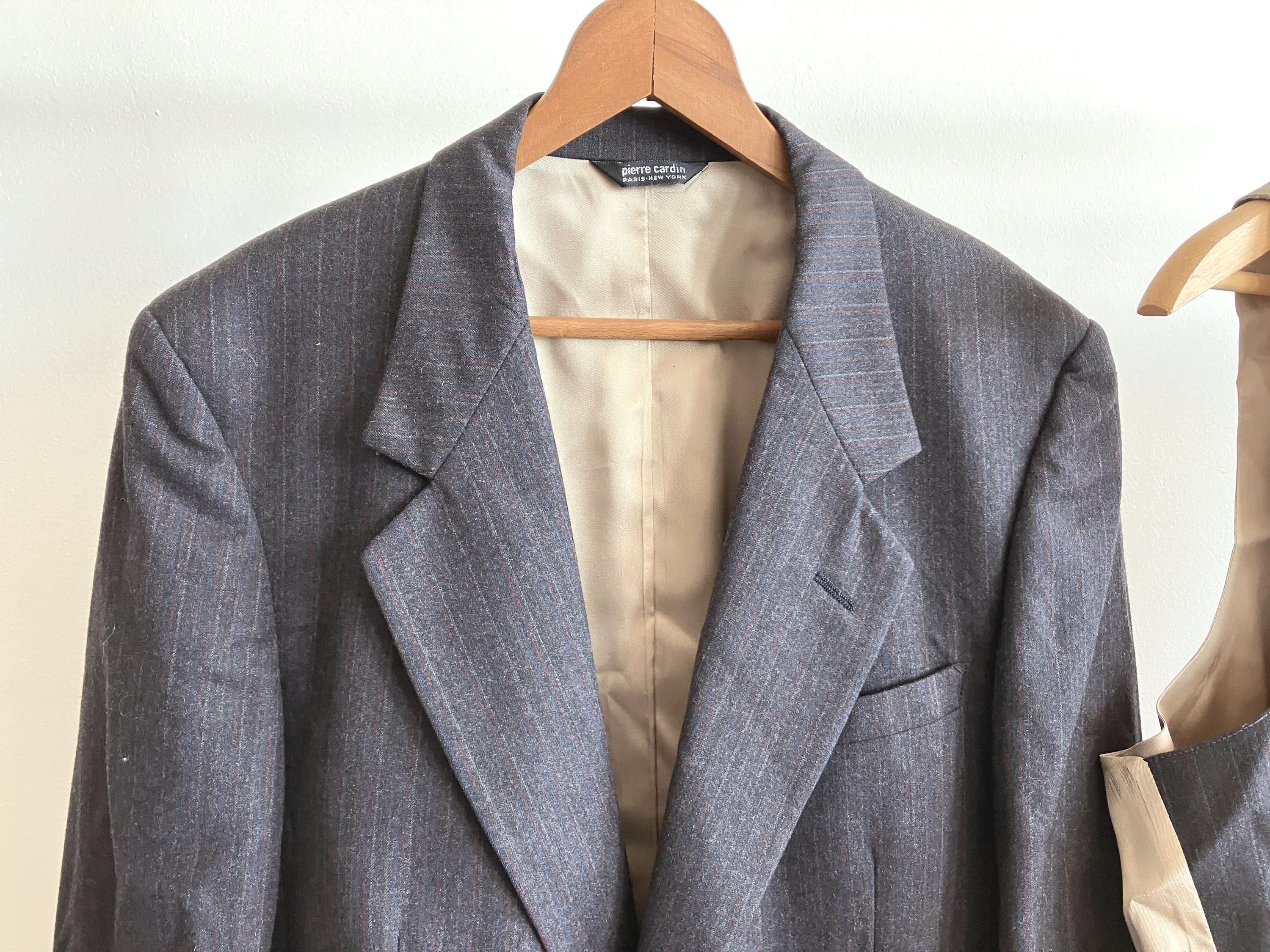 Medium / Size 42 80s Pierre Cardin Three Piece Wool Suit / Gray