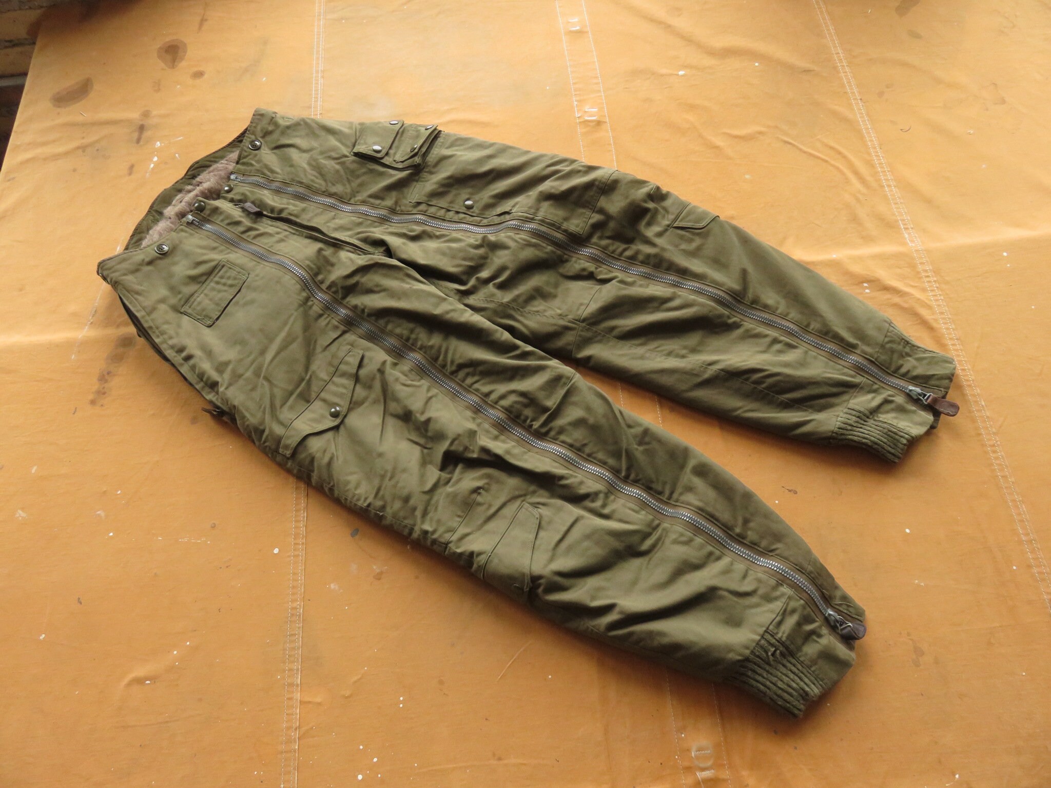 b*s様 40s USAF F-3 TROUSERS ELCTRICALLY H b*s様 40s USAF F-3 TROUSERS ELCTRICALLY H Vintage 40s WWII A-11
