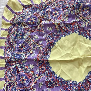Vintage 40s / 50s Rayon Scarf Bandana / 1940s 1950s Scarf Silky Cold Rayon image 5