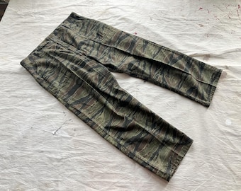XL / XXL 70s Tiger Stripe Cargo Pants / Camo Camouflage Ranger 100% Cotton Tigerstripe Army Military Style Utility 40 41 42