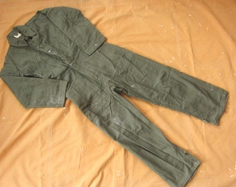 Small / Medium 70s US Army OG-107 Cotton Sateen Coveralls / Coverall Suit, Mechanics Suit, OG107, 1970s Military