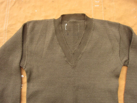 XS / Small 40s / 50s US Army V Neck Sweater / 1940s, W2 WWII