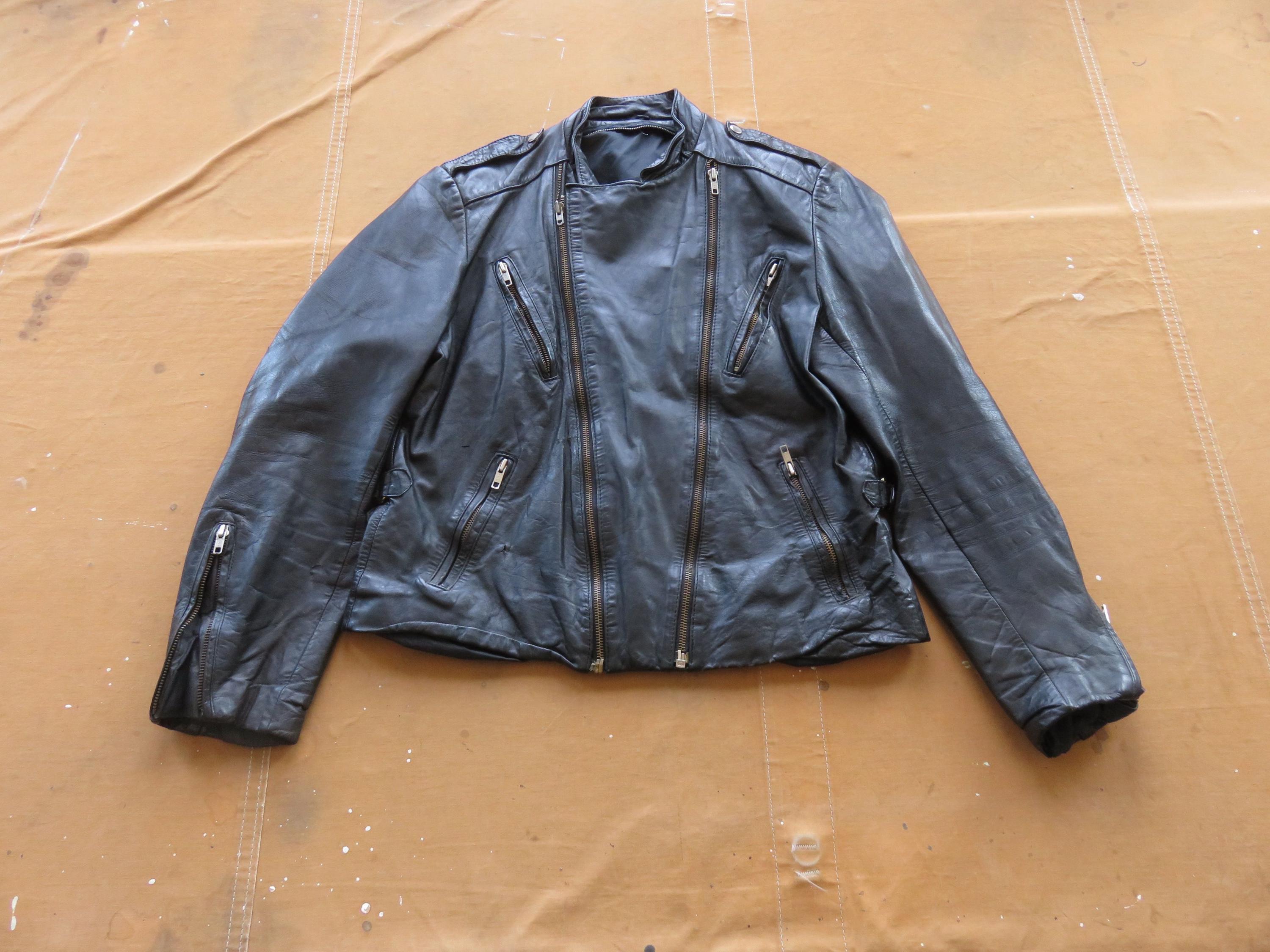 Small 70s / 80s Black Leather Motorcycle Jacket / Slant Zipper XS