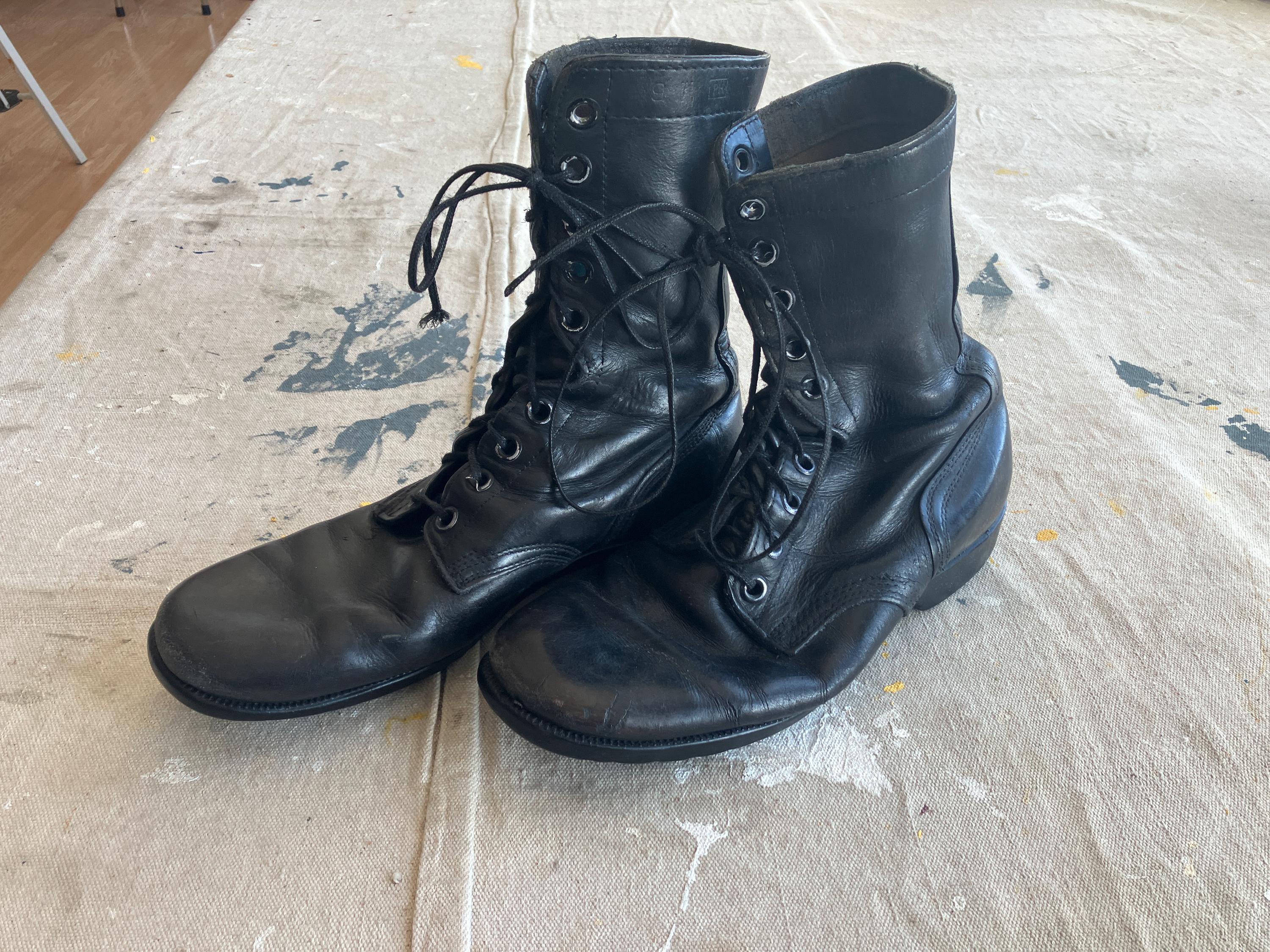 Men's 9 Wide 70s US Army Combat Boots / Military Zig Zag Sole