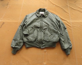 Medium 70s US Air Force L-2B Flight Jacket / Bomber, Green Medium 70s US Air Force L-2B Flight Jacket / Bomber, Green