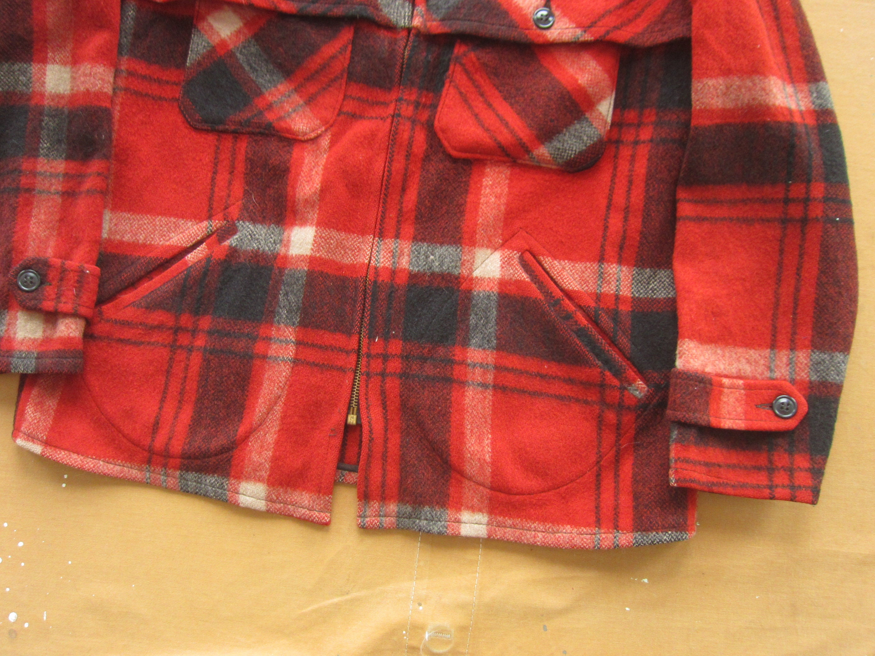 Medium 50s Hercules Plaid Wool Mackinaw Jacket / Double Shoulder