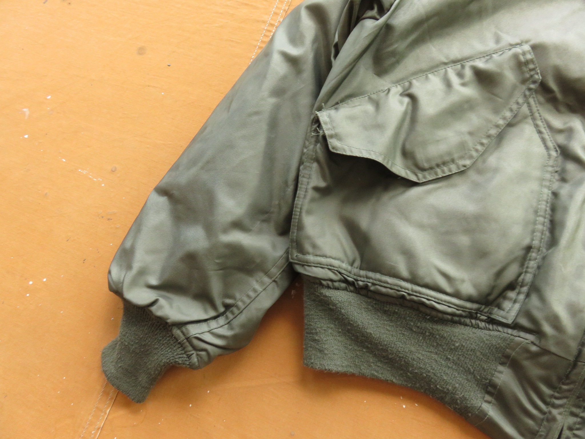 Large 80s US Air Force CWU-45/P Flight Jacket / Bomber Large 80s US Air Force CWU-45/P Flight Jacket / Bomber