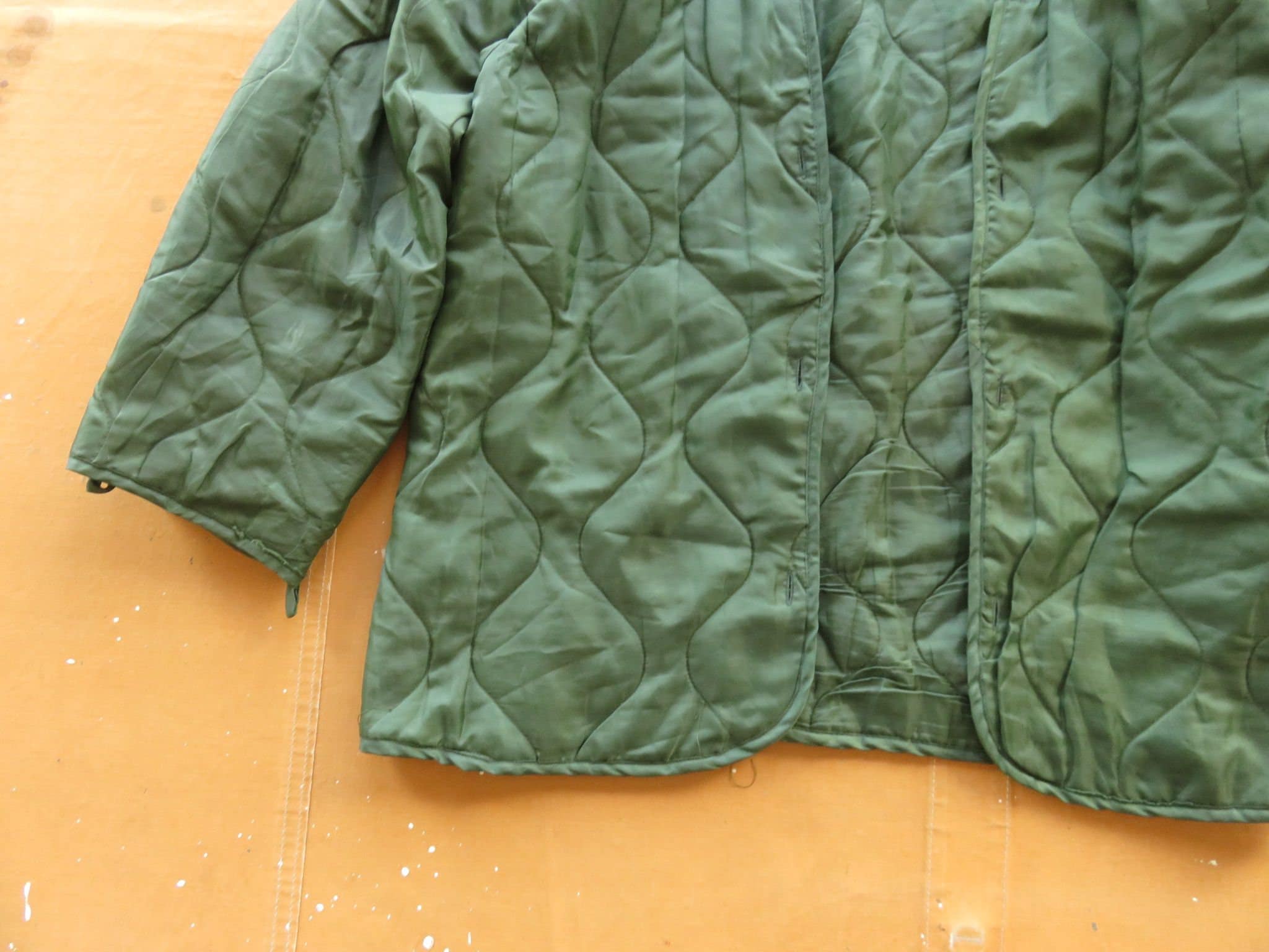 Veste Militaire Vintage Matelassée Modèle CWU-9/P - Taille M, Années 80, Doublure Verte, Occasion Très Bon état