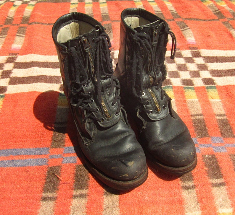 Lederstiefel datiert