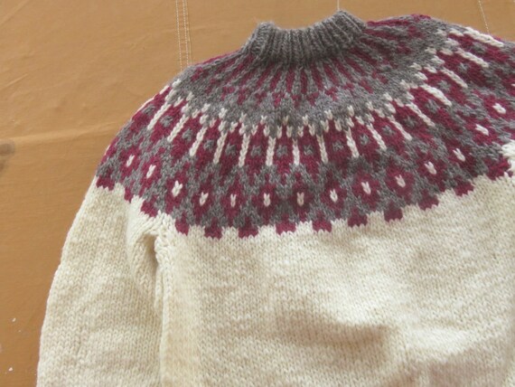 Small 80s / 90s Fair Isle Wool Sweater / Handmade… - image 10