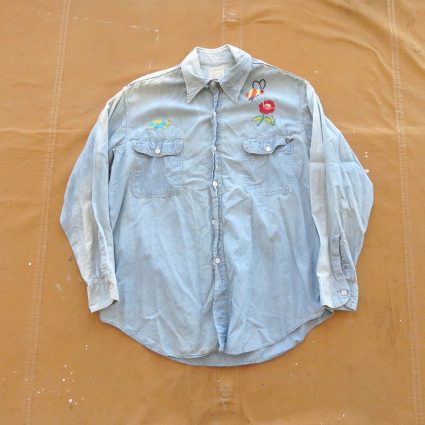 Large / XL 70s Faded Blue Cotton Chambray / Hand Embroidered 1960s 1970s Hippie Big Mac 100% Cotton Work Shirt