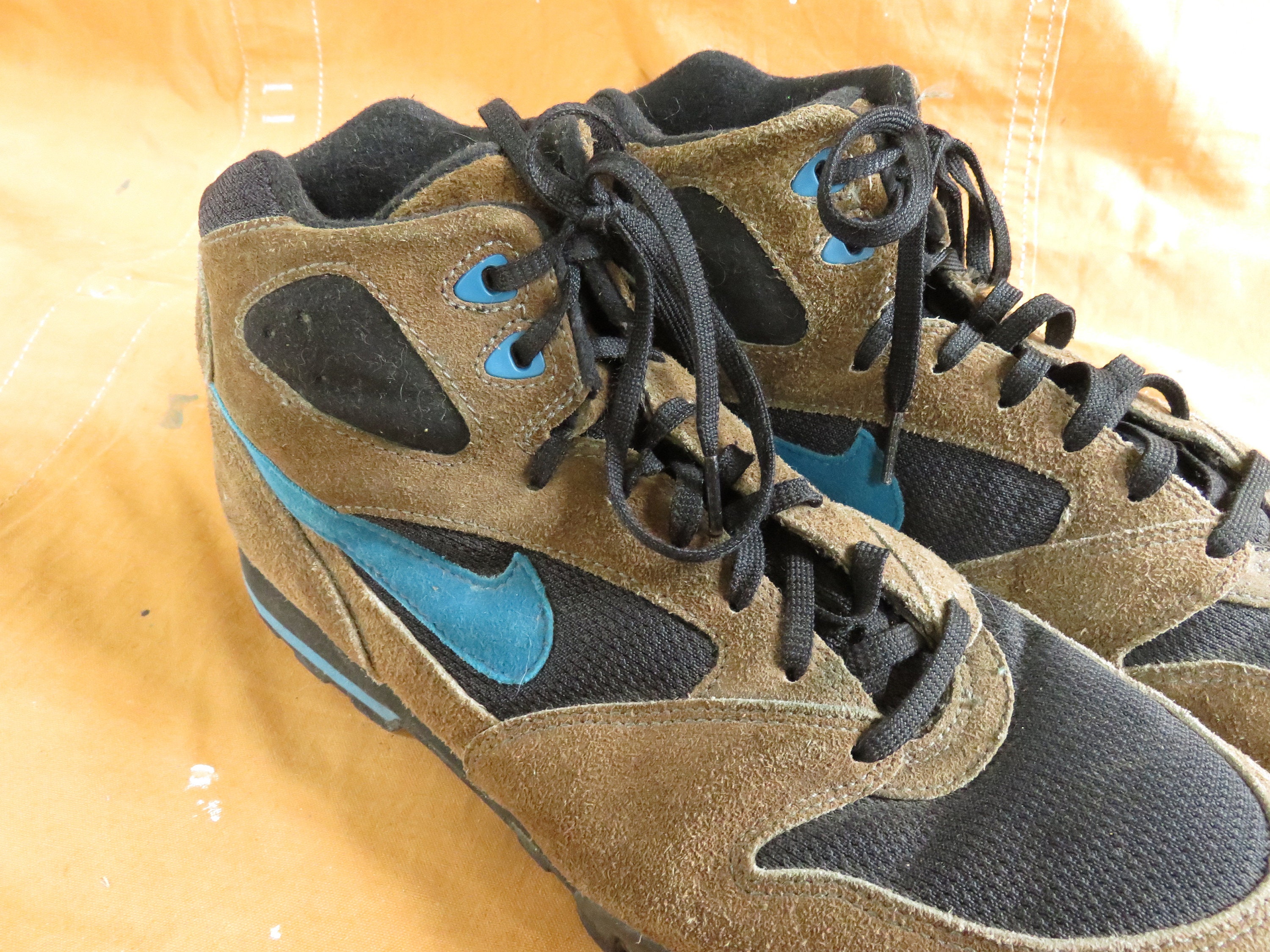 Men�s 12 90s Nike Hiking Shoes / 1990s High Tops Brown Etsy