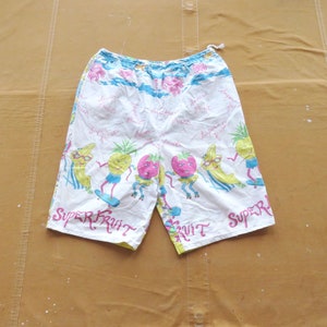 Medium 80s Funky Beach Shorts / All Over Print Surf Swim Board Shorts Cotton 1980s 1990s Skateboard
