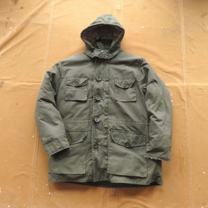 Large 60s Pioneer Canadian Military Style Down Parka / Field