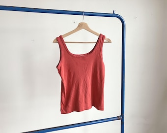 Small 80s Faded Red Tank Top / 1980s Sleeveless Jersey T-shirt