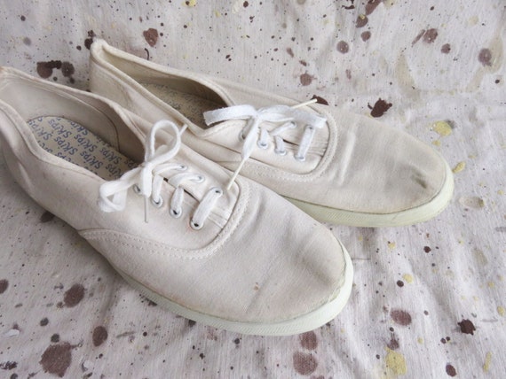 Women's 7.5 70s White Skips Tennis Shoes / White … - image 2