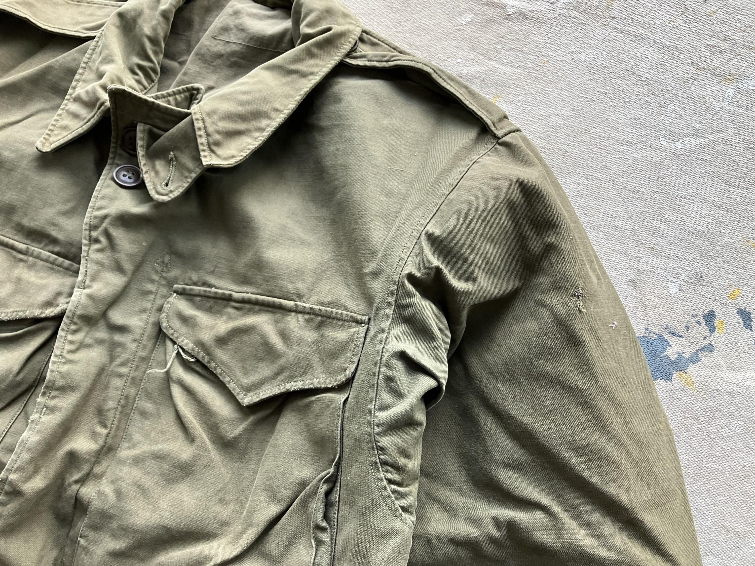 Small Short 40s US Army M-43 Field Jacket / Trashed Frayed M43
