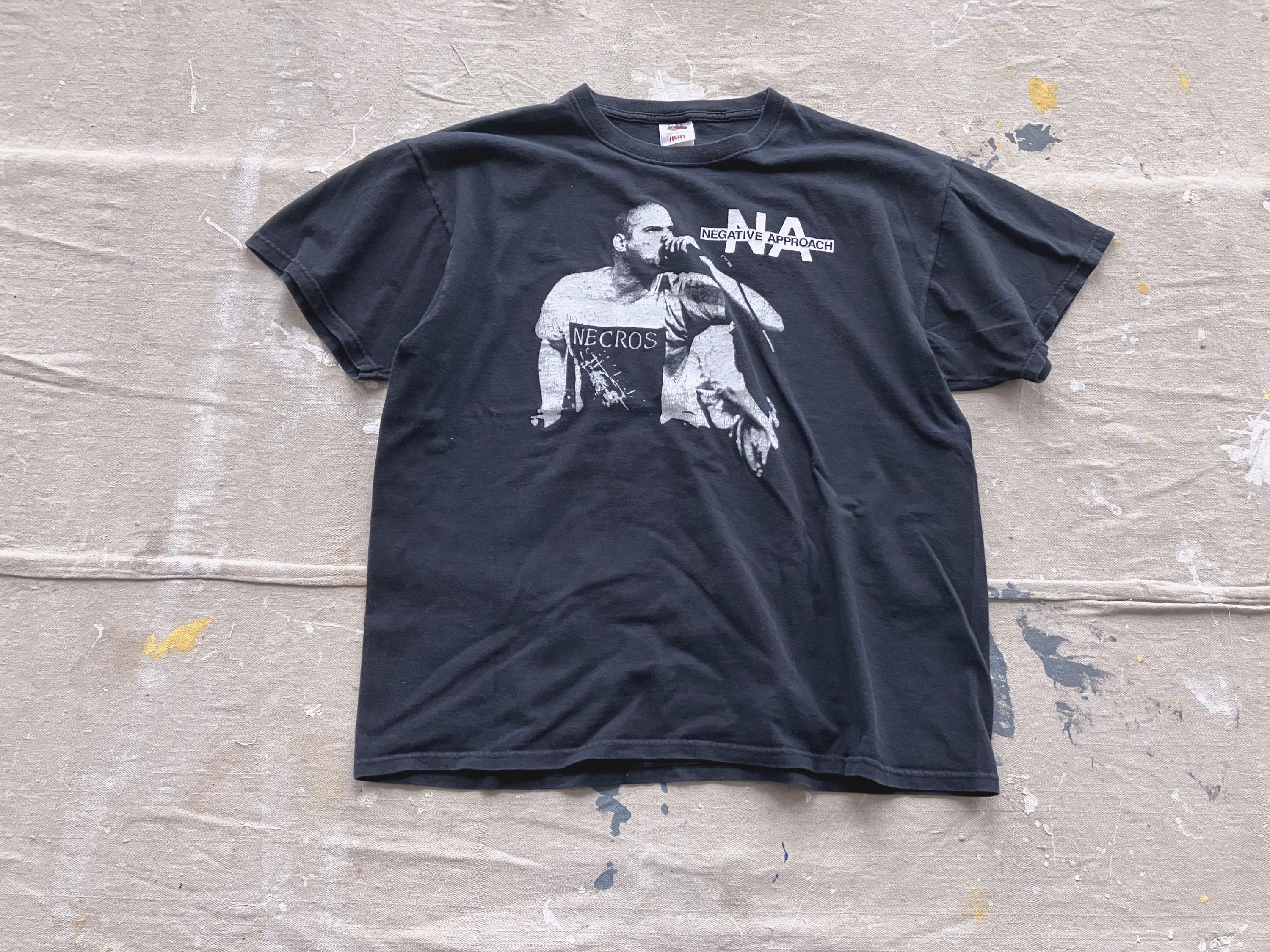 XL 00s Negative Approach T-shirt / Black 100% Cotton Fruit of the