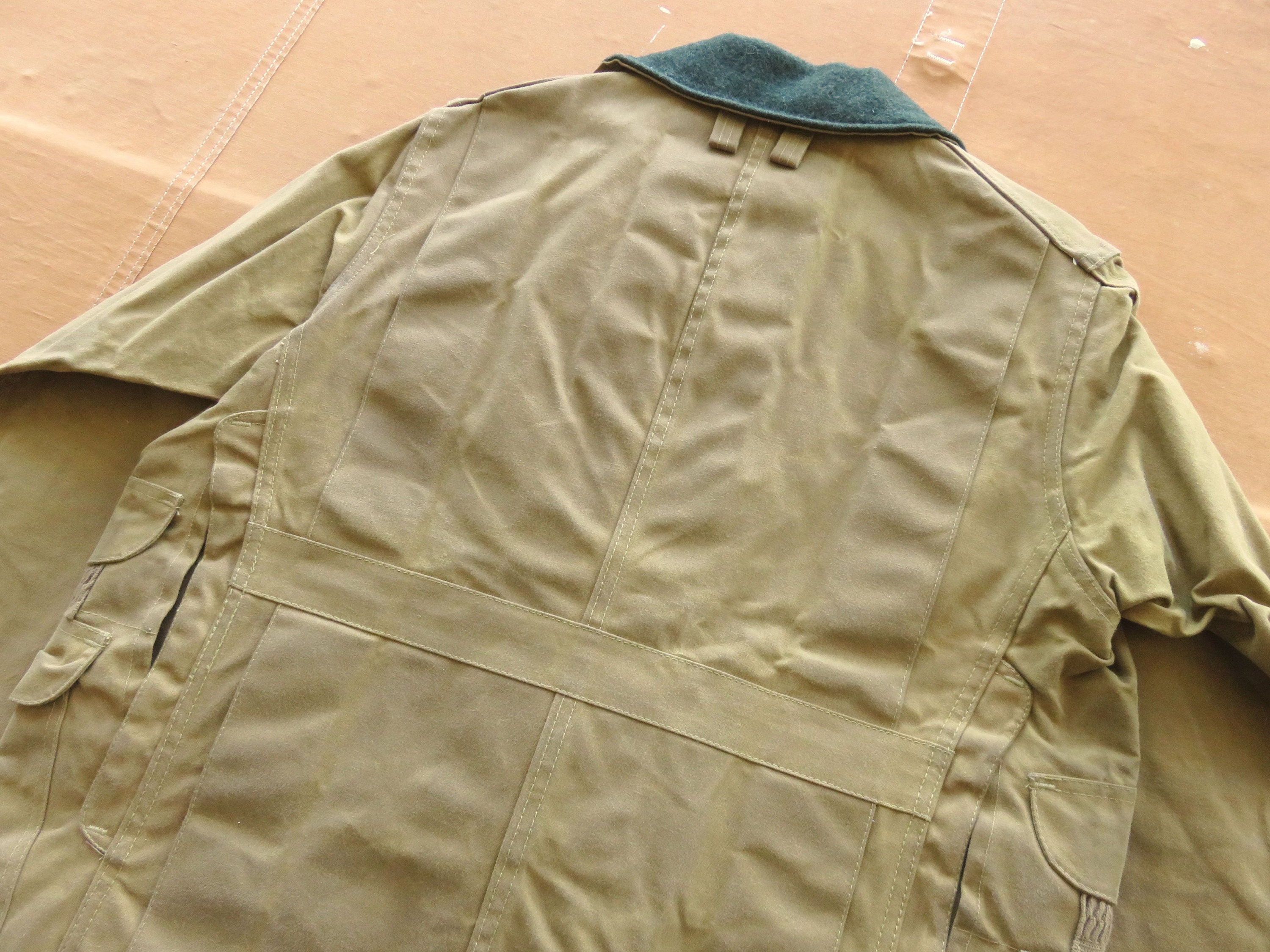 Small / Size 80s / 90s 38 Filson Waxed Canvas Hunting Jacket Small / Size 80s / 90s 38 Filson Waxed Canvas Hunting Jacket