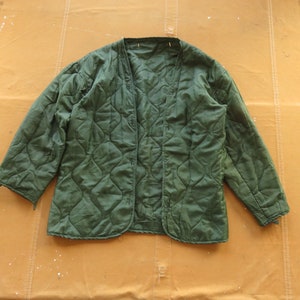 XL 80s / 90s US Army Quilted Field Jacket Liner / Green Liner Jacket Military Quilt Coat Thermal