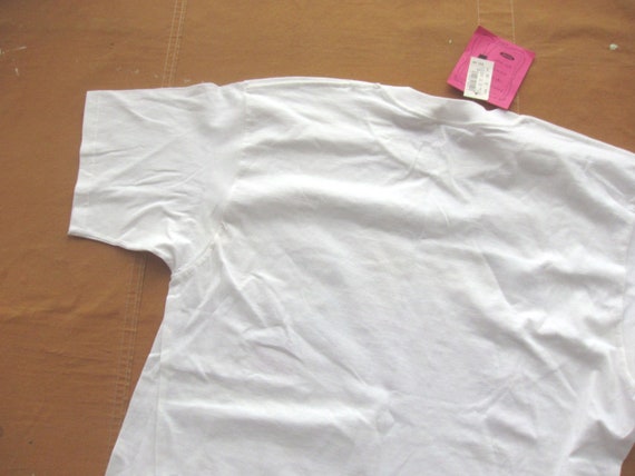 XL 90s Bloomingdales T-shirt / Bloomies 1990s Mal… - image 10