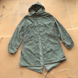 XS / Talla pequeña Parka de cola de pez con camuflaje del ejército de EE. UU. de los años 80 / Chaqueta de camuflaje verde Night Visions de los años 80 Excedente militar Desert Night