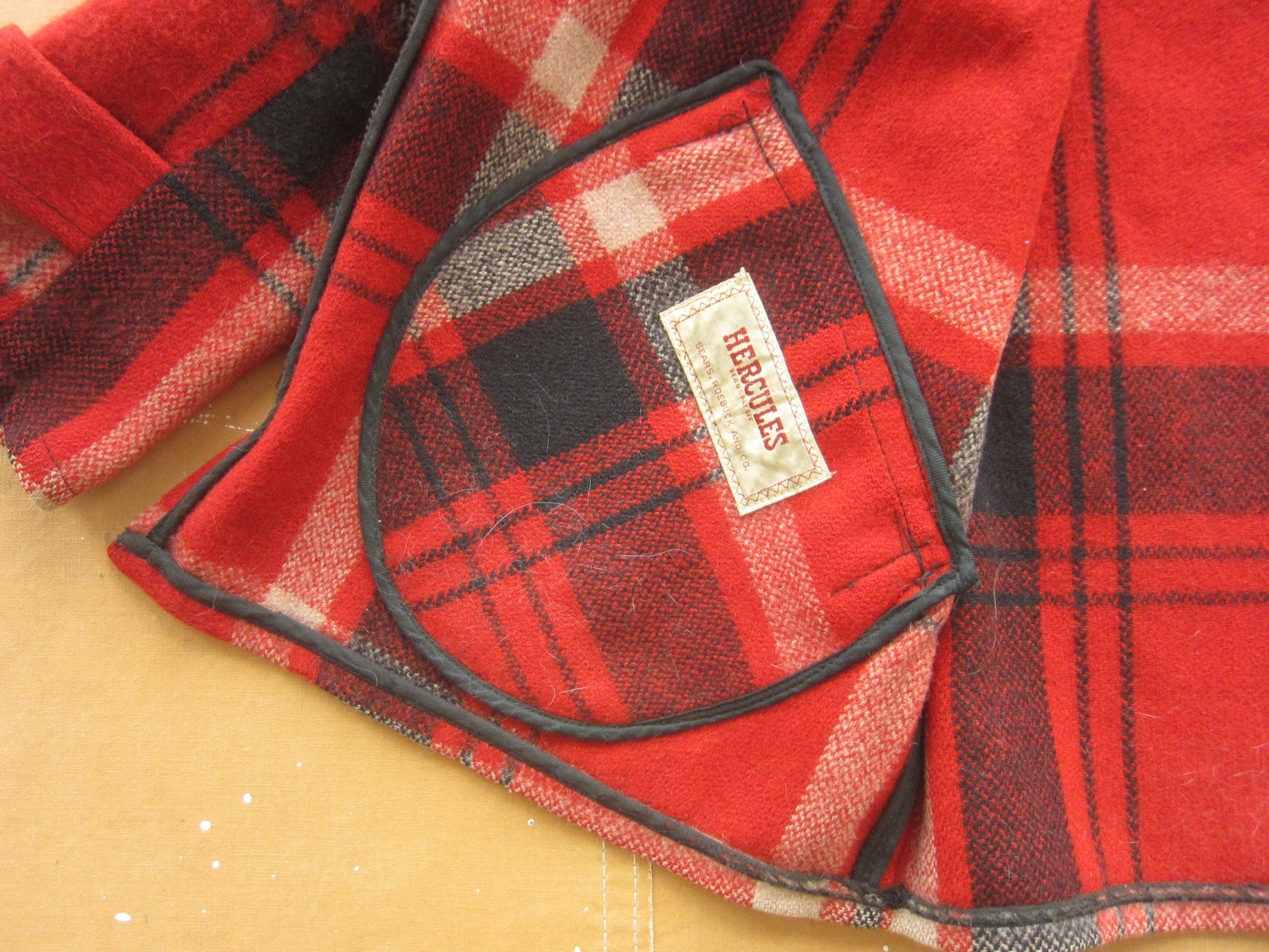 Medium 50s Hercules Plaid Wool Mackinaw Jacket / Double Shoulder