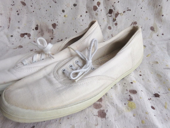 Women's 7.5 70s White Skips Tennis Shoes / White … - image 6