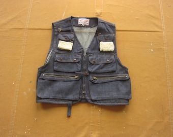 BigWeekend Medium 70s Denim Fishing Vest / Utility Vest Hunting Fishing Jacket 1970s Cotton Denim