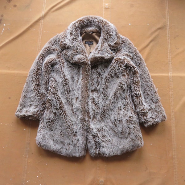 Small 80s Women's Faux Fur Fleece Shag Coat / Made in Canada Le Chateau 1980s