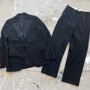 XS 20s / 30s Men&#39;s Tuxedo / Black Formal Suit Buckleback Pants 1920s 1930s Size 36 29 Waist Chest Buckle Back