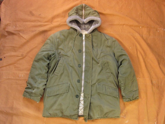 Large 50s / 60s Civilian B-9 Split Hood Parka / 19