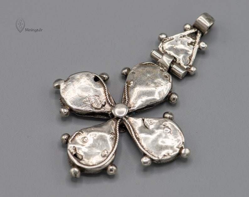 Antique very good silver Ethiopian cross with a hinge
