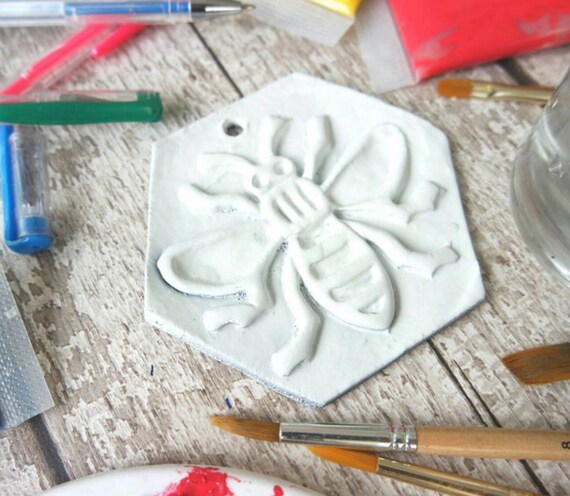 Blank Ceramic Manchester Bee to decorate