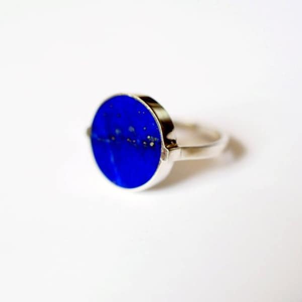 Silver and Lapis Lazuli Ring, Lapis Ring, 925 sterling silver and lapis ring, statement lapis ring, round lapis ring, silver ring