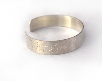 Graverad manschett i sterlingsilver: Persisk dikt, Rumi och Khayyam-armband