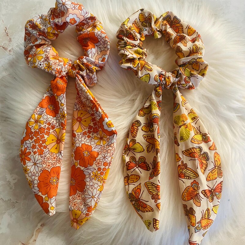 SCARF SCRUNCHIE IN THE HILLS OF TUSCANY main image 1